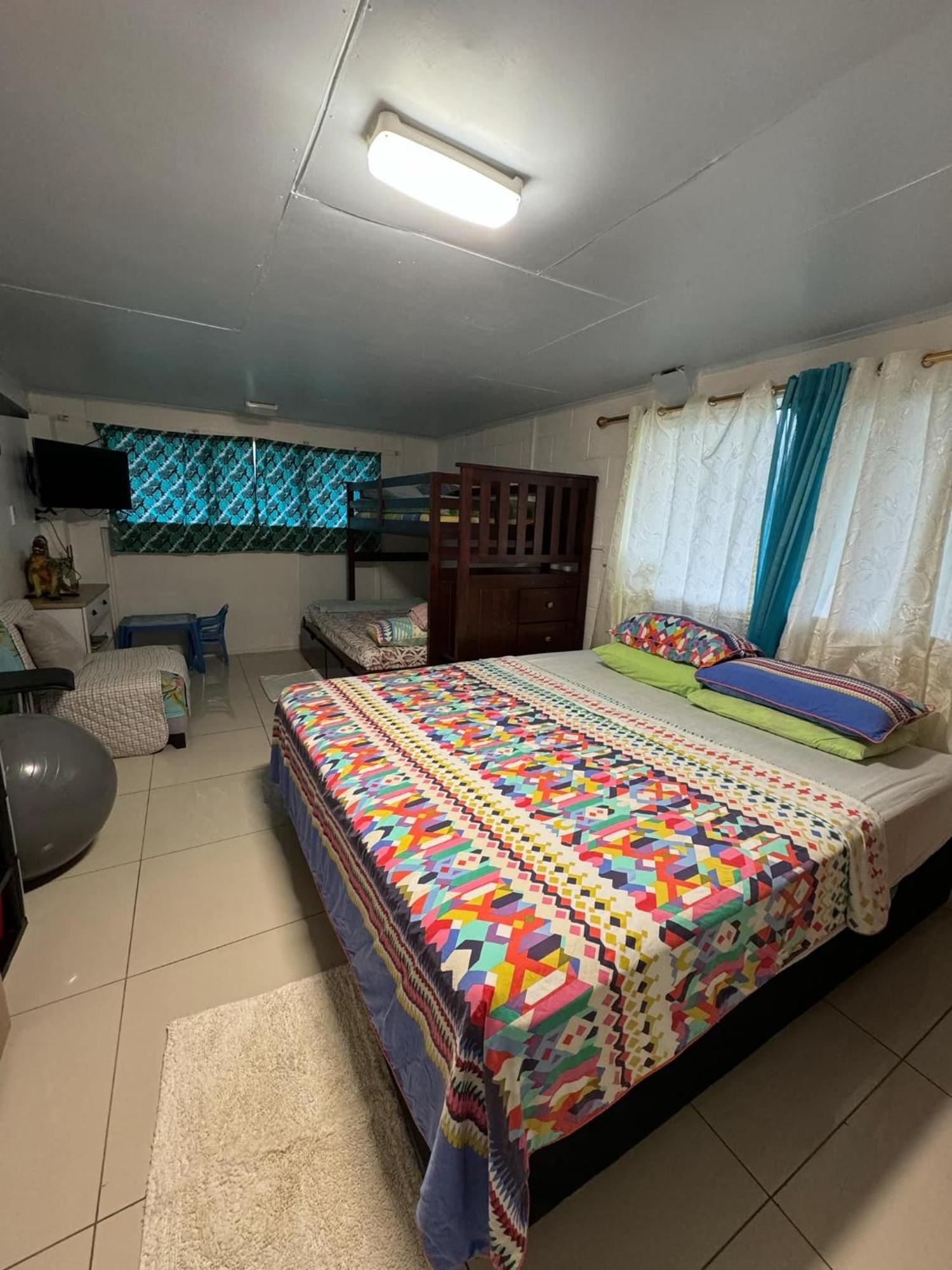 Mirimiri Spa Homestay Ngatangiia Екстериор снимка